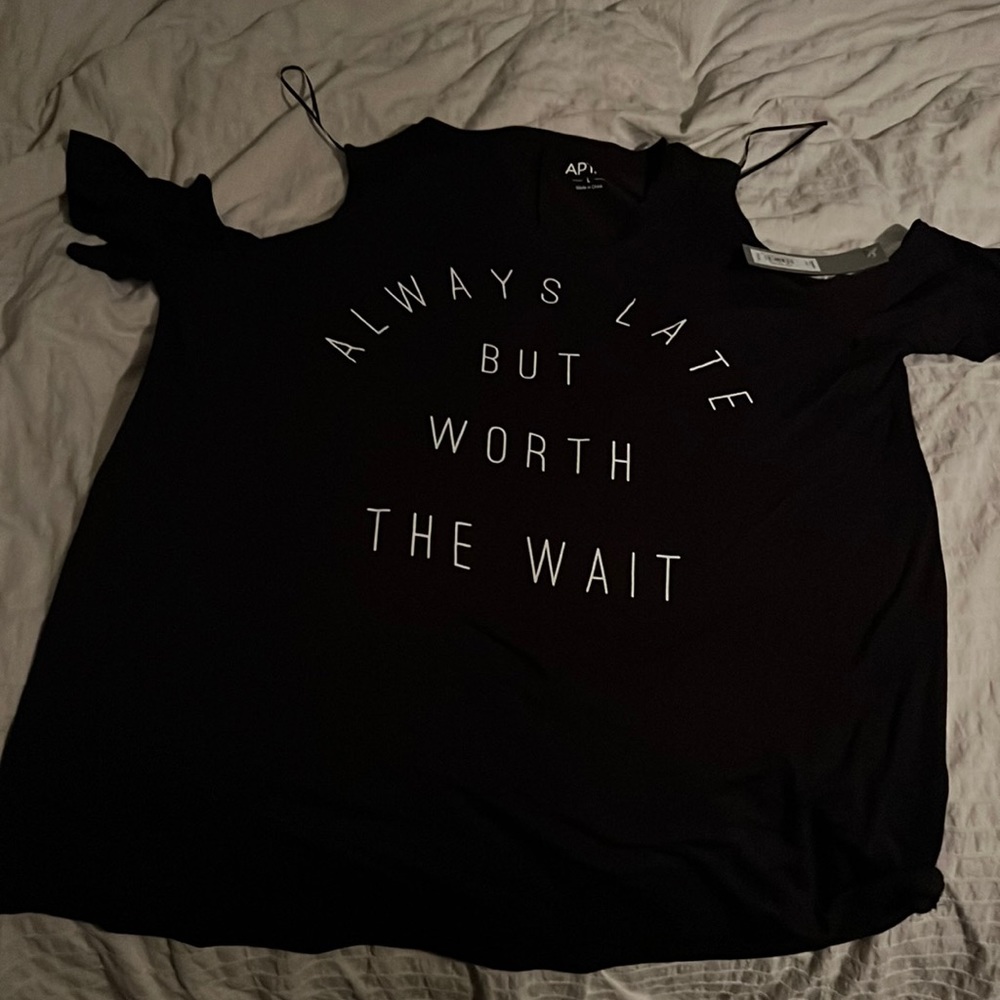 Black tshirt that shows shoulders, from kohl’s, size L